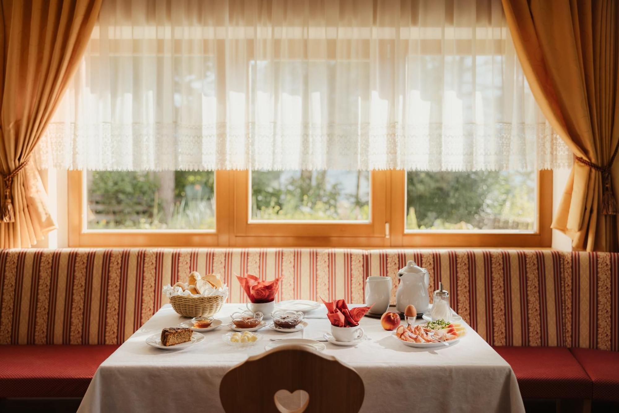 Pension Torr San Martino in Badia Eksteriør billede